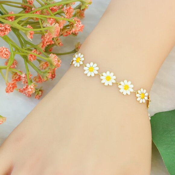 "New Beautiful Design Bracelet for Women/Girls, Gift, B625 - Picture 3 of 10